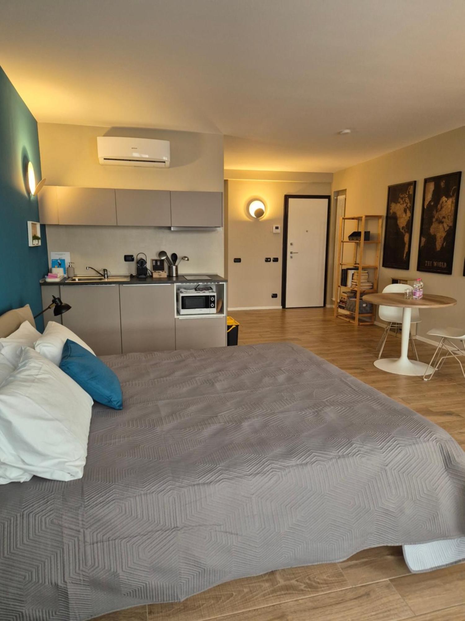 Moon And Sun Holiday Home Bergamo Luaran gambar